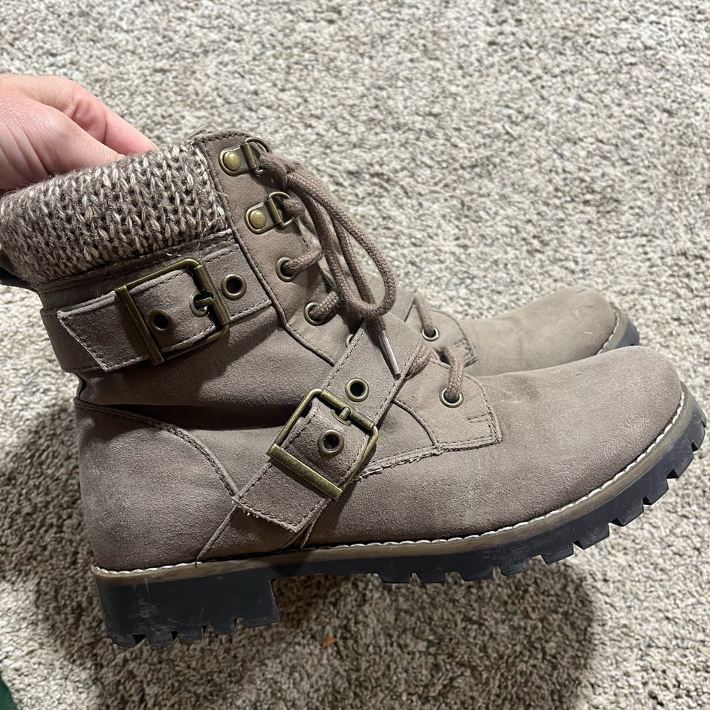 Cliffs by WHITE MOUNTAIN Taupe Combat Boots